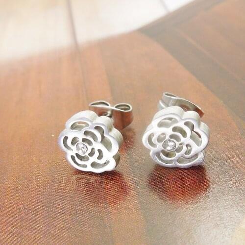 8mm Punk Rock High Quality Rose Crystal Earrings Wholesale Cool Stud Earrings Stainless Steel pattern earrings