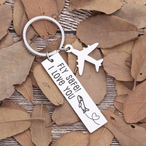 Fathers Day Keychain Pilot Gifts Fly Safe I Love You Key Chain for Dad Flight Staff Airline Worker Boyfriends Husband Him Her
