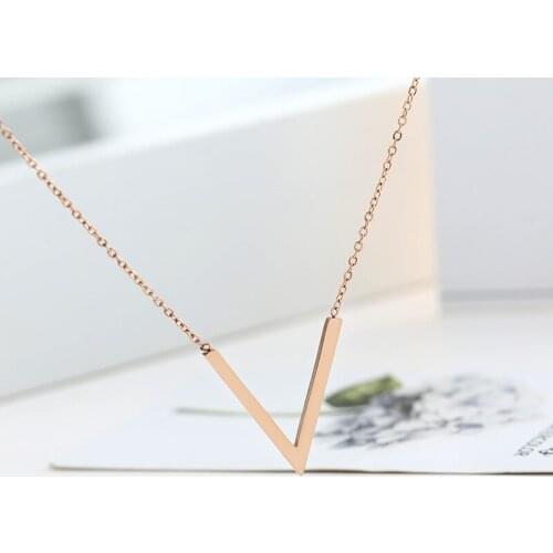 Korean Style Simple Letter V Pendant Women Necklace Ladies Exquisite No Fade Stainless Steel Clavicle Chain Jewelry Female Gift