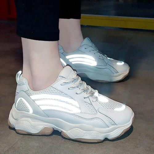 Breathable Reflective Women Sneakers Shoes 2019 White Colors Women Casual Shoes Laces Tenis Feminino Fast delivery mesh shoes
