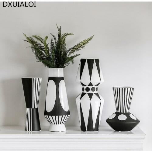 Nordic creative black and white ceramic vase abstract style flower arrangement flower retro classic home craft ornament