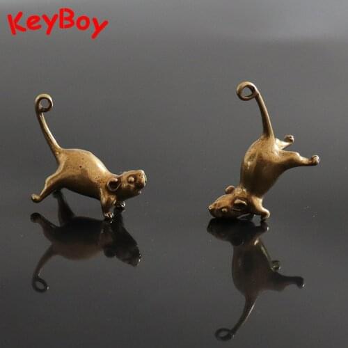 Vintage Brass Cartoon Long Tail Mouse Keychain Pendants Trinket Copper Cute Rat Key Chain Rings Hanging Jewelry Figures Ornament