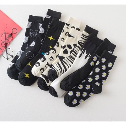 Japanese Cartoon Jacquard Cotton Socks Women Men Novelty Creative Cat Cow Zebra Portrait Smiley Daisy Star Funny Socks