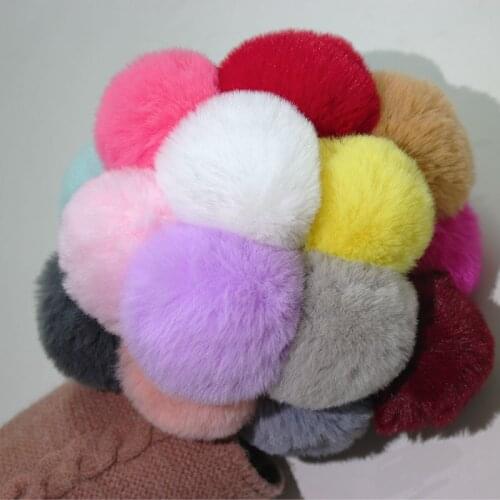 Fashion Cute Snowflake Soft Ball Pom Pom Keychains For Women Girls Faux Rex Rabbit Fur Key Chains Pompom Bag Ring Pendant DIY