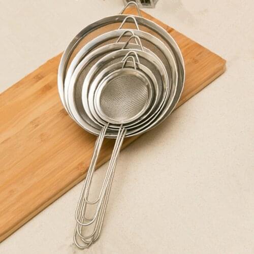 1pc Hot Stainless Steel Kitchen Flour Handheld Screen Mesh Strainer Flour Sieve Oil Strainer Colander Kitchen Tools Dropshipping