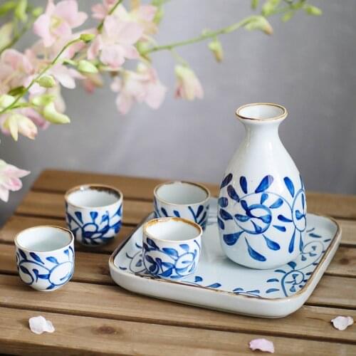 Japanese Ceramic Hand-painted Wine Separator Sake Utensils Household White Yellow Wine Spirit Pot Cup Beaker Wineware Set