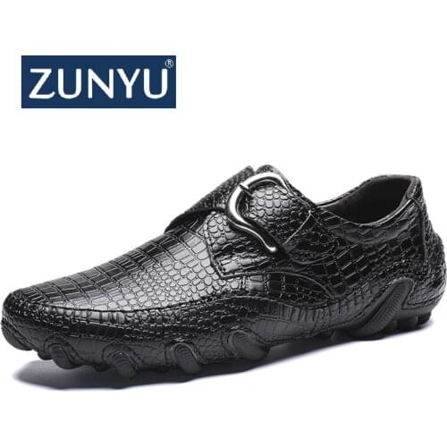 ZUNYU Autumn Winter Plush Warm Men Casual Shoes Genuine Male Leather Driving Shoes Crocodile Texture Mens Flats Shoes Size 38-47