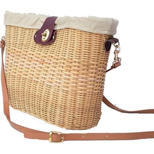 New fashion crossbody bag for woman natural rattan woven bag with PU leather shoulder strap casual bag with lining fabric summer