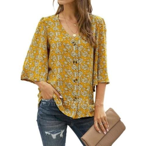 Retro spring 2021 new V-neck shirt women Europe and America new trumpet sleeve loose printed shirt