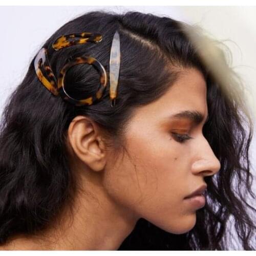 2021 Magnesium Explosive Personality Wild Triangle Round Geometric Leopard Print Resin Hairpin Female Wholesale