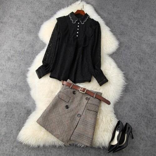 Newest HIGH STREET Winter 2021 Designer Suit Set Womens Beaded Ruffled Lace Blouse Top + Asymmetrical Plaid Skirt Set