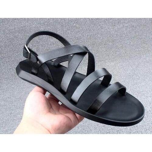 The new mens sandals go well with the Korean version of the personalized loafers, the soft-soled sandal for mens summer trend