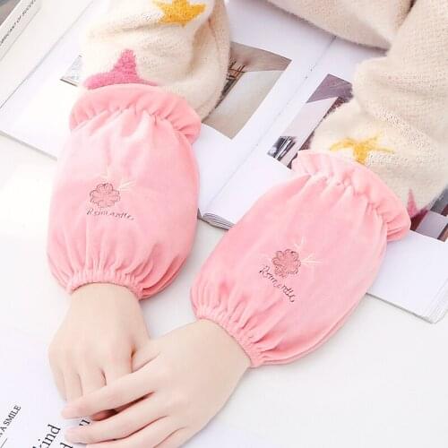 Autumn and winter Korean adult short flannel protective sleeves girls students office work antifouling small fake