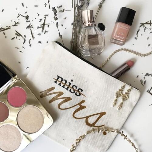 Miss to Mrs Future Mrs Cosmetic Makeup Bag Wedding Engagement Bridal Shower Bride to be Gift Bachelorette hen Party decoration