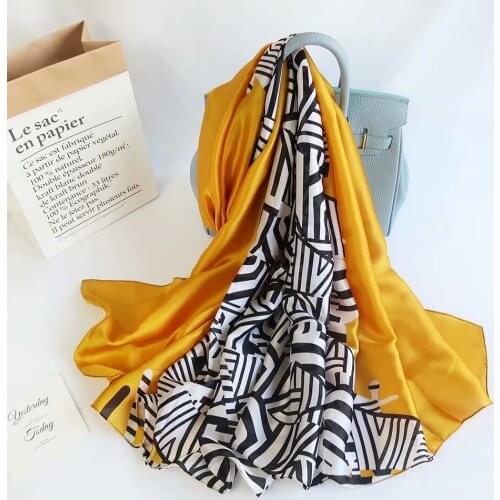 2021 Classic Summer Sunscreen Pareo Silk Scarves Lady Print Beach 180X90CM Shawl Foulard Bandanna Hijab Muffler Woman Female