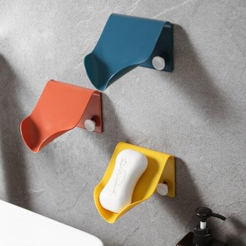 Free Punching Soap Holder Bathroom Shower Soap Storage Box Tray Wall Shelf Dish Plate Tray Holder Bathroom Drain Plastic Box