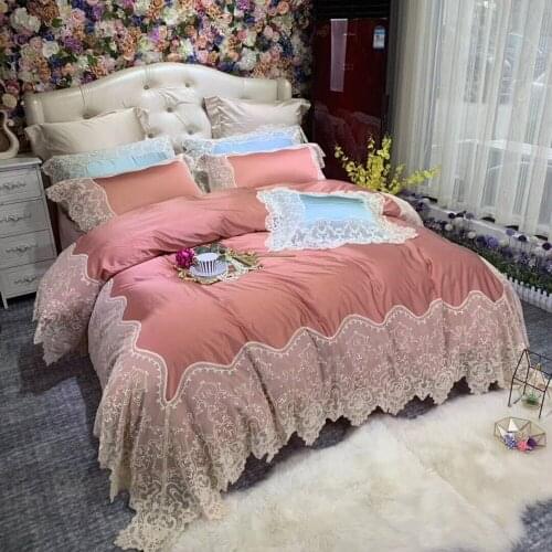 Noble Pink 80S Egyptian cotton Embroidered Bedding sets Queen King Luxury Lace Edge Duvet cover Princess Bed sheet set 4pc Solid