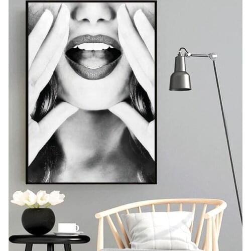 Beautiful Woman Lips Shouting Art Print Black White Photo Poster Fashion Girl Wall Art Painting Nordic Decoration Picture