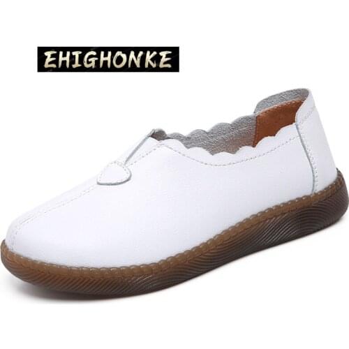 Classic summer flat work shoes womens soft-soled hollow leather flat shoes girls hot sale loafers womens breathable shoes y342