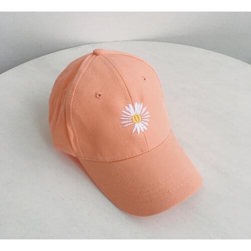 INS Cute childrens small daisy embroidery cap baby boys girls adujustable baseball cap sunscreen summer baseball cap for kids