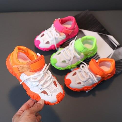 2021 Summer Sandals Kid New Shoes Children Fluorescent Hollow Sports Sandals Breathable Matching Fashion Breathable 21-36