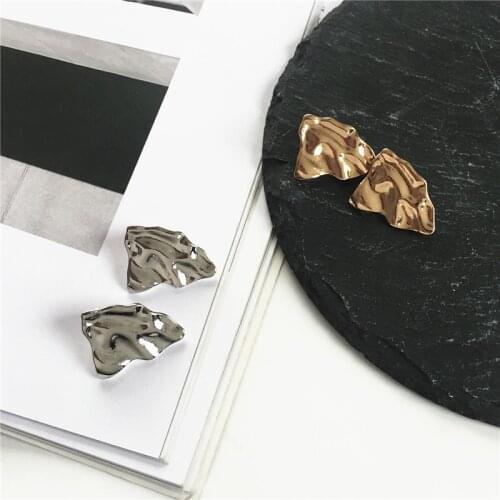 New Irregular Geometric Metal Earrings Snap Tide Female Fashion Earrings Exquisite Fashion Earring Hip Hop Street South Korea