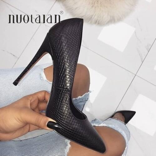 2019 Brand fashion Women Shoes Black Snake Printed Woman Shoes Sexy Stilettos High Heels 12cm/10cm/8cm Pointed Toe Women Pumps