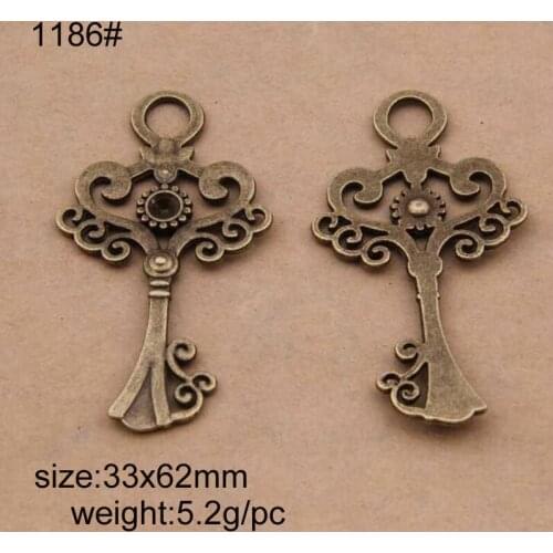 25pcs/lot 33x62mm Antique Bronze Plated Alloy Key Charms Pendant Fit For Jewelry Findings