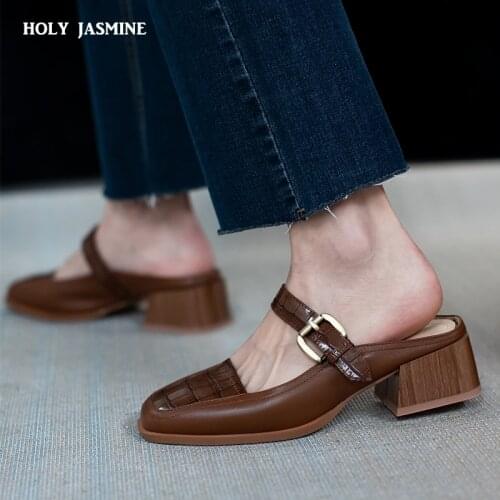 HOLY JASMINE Women's Slippers