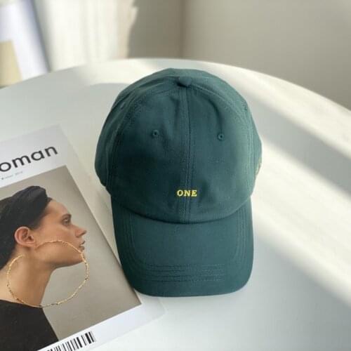 Cap Girl Spring / Summer One Letter Embroidered Baseball Cap Versatile Curved Brim Cap Simple Couple Hat
