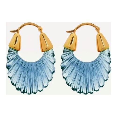 European and American V-shaped earrings ear rings are cool candy amber earrings