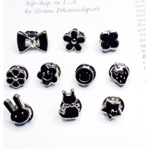 Cute sewing-free button brooch imitation pearl pin skirt dress accessories gift to prevent women from exposing the brooch