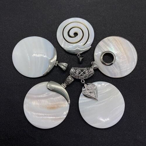 Geometric Round Natural Shell Piece Pendant, with Metal Design Decoration, Used for DIY Necklace Accessories, Jewelry Making