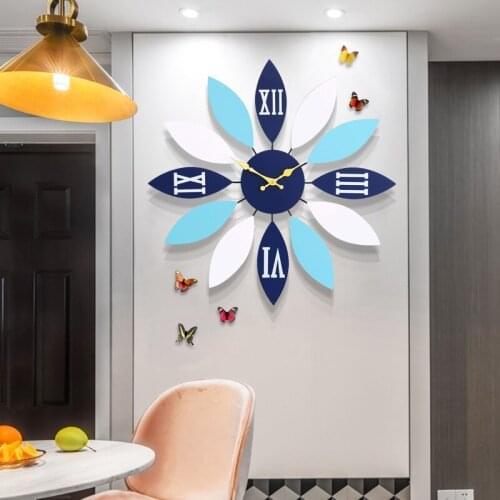 Nordic simple clock wooden wall clock creative living room clock home decoration quartz clock popular electronic products