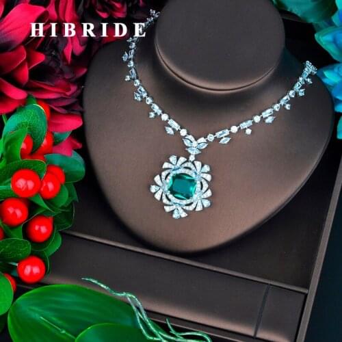 HIBRIDE Gold Pendants