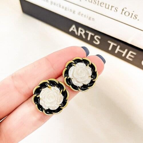 2021New Arrival Trendy Korean Women Camellia Vintage Flower Earrings Fashion Jewelry Gifts High Quality Stud Earring