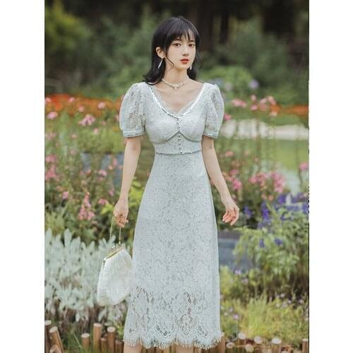 2021 Summer New Womens Retro Noble Temperament Bubble Sleeve v-Neck White Lace Slimming Mid-Length Dress Party Wedding Dress
