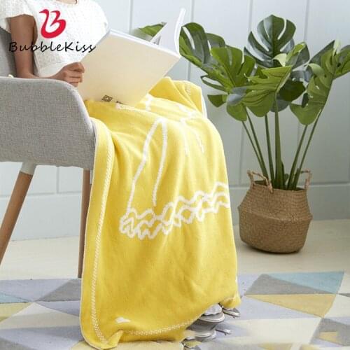 Bubble Kiss Cartoon Yellow Throw Blanket Children Room Blankets For Bed Home Sofa Fashion Blanket Travel Portable Cover Blanket