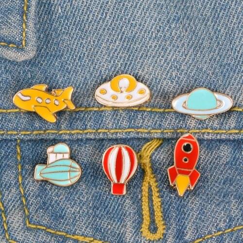 Cartoon Flying Saucer Spaceship Rocket Hot Air Balloon Enamel Brooch UFO Alien Alloy Badge Denim Shirt Bag Pins Fun Jewelry
