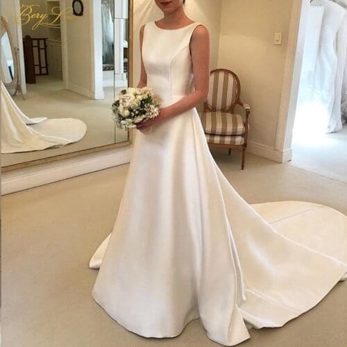2019 Plain Satin Ivory Wedding Dresses Sleeveless A line Wedding Gowns Women Bridal Dresses Court Train Open Back Bridal Gowns