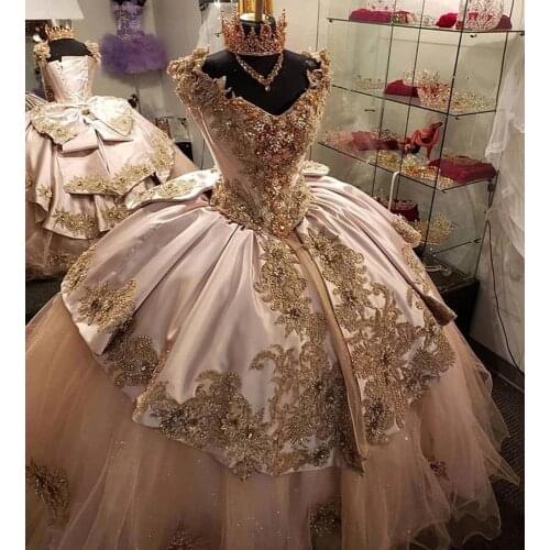 Luxury Beading Crystal Appliques Lace Ball Gown Quinceanera Dresses Tiered Skirt Bow Sweet 16 Prom Dress vestidos de 15 años