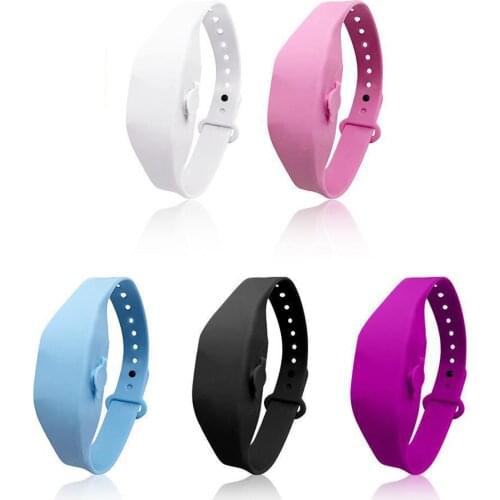 Wristband Hand Cleanser Dispenser Wristband Hand Sanitizer Gel Soap Dispenser Refillable Portable Bracelet for Kids Adult Travel
