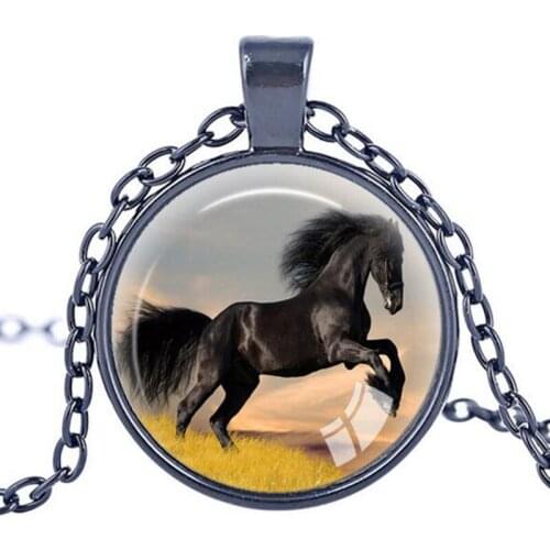 New Black and White Horse glass cabochon necklace Horse Horse Necklace Round Vintage Horse Art glass dome pendant jewelry