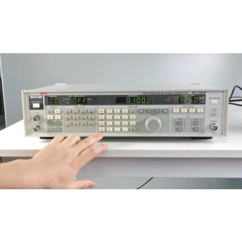 High Quality RF Signal Generator SG-1501B