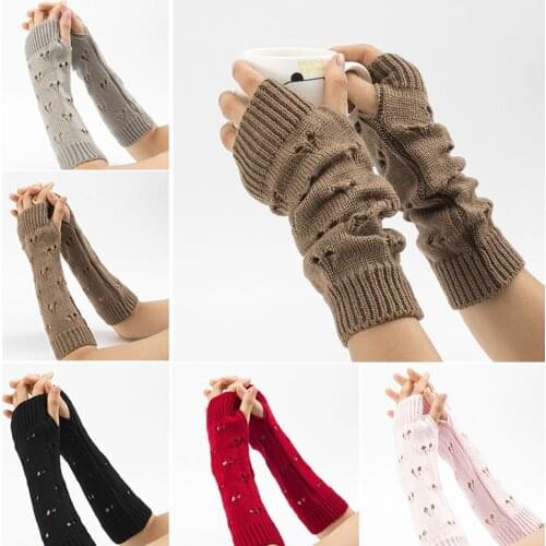 New Women Gloves Stylish Hand Warmer Winter Gloves Women Arm Crochet Knitting Hollow Heart Mitten Warm Fingerless Gloves Gifts