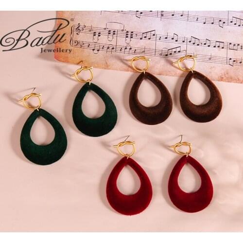 Badu 2021 New Winter Womens Geometry Flocking Stud Earrings Fashion Jewelry Metal Eardrop Sweet Girl Party Gift Ear Jewelry