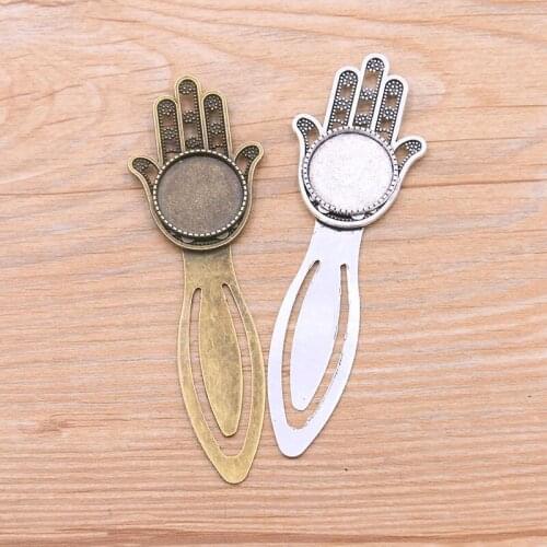 PULCHRITUDE 2PCS 2020 New Product Two Color 20mm Cameo Steel Palm Bookmarks Round Cabochon Settings Jewelry Blank Charm