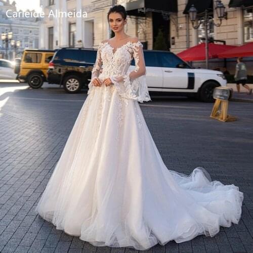 Elegant O-neck A-Line Wedding Dress Gorgeous Sparkly Tulle Appliques Flare Sleeve Princess Bridal Gown
