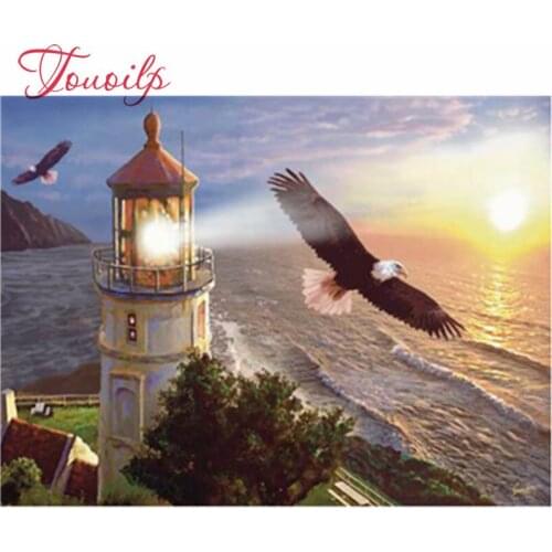 Bricolage, art de la mosaïque à la mode en bord de mer, peinture de phare en diamant, coucher de soleil et aigle, strass point
