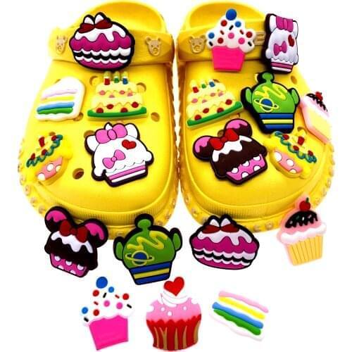 100PCS Wholesale PVC Shoe Charms Cartoon Cake Decoration For DIY Shoes Croc Jibz Dessert Accessories Kids Birthday Party Gifts